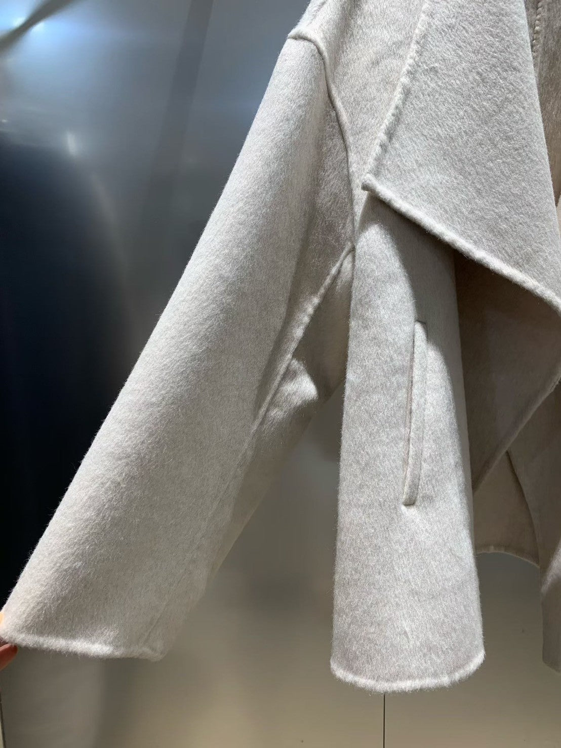 12C308 翻領羊絨手工短大衣(100%羊絨)