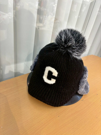 12C204 遮耳毛球C字針織棒球帽