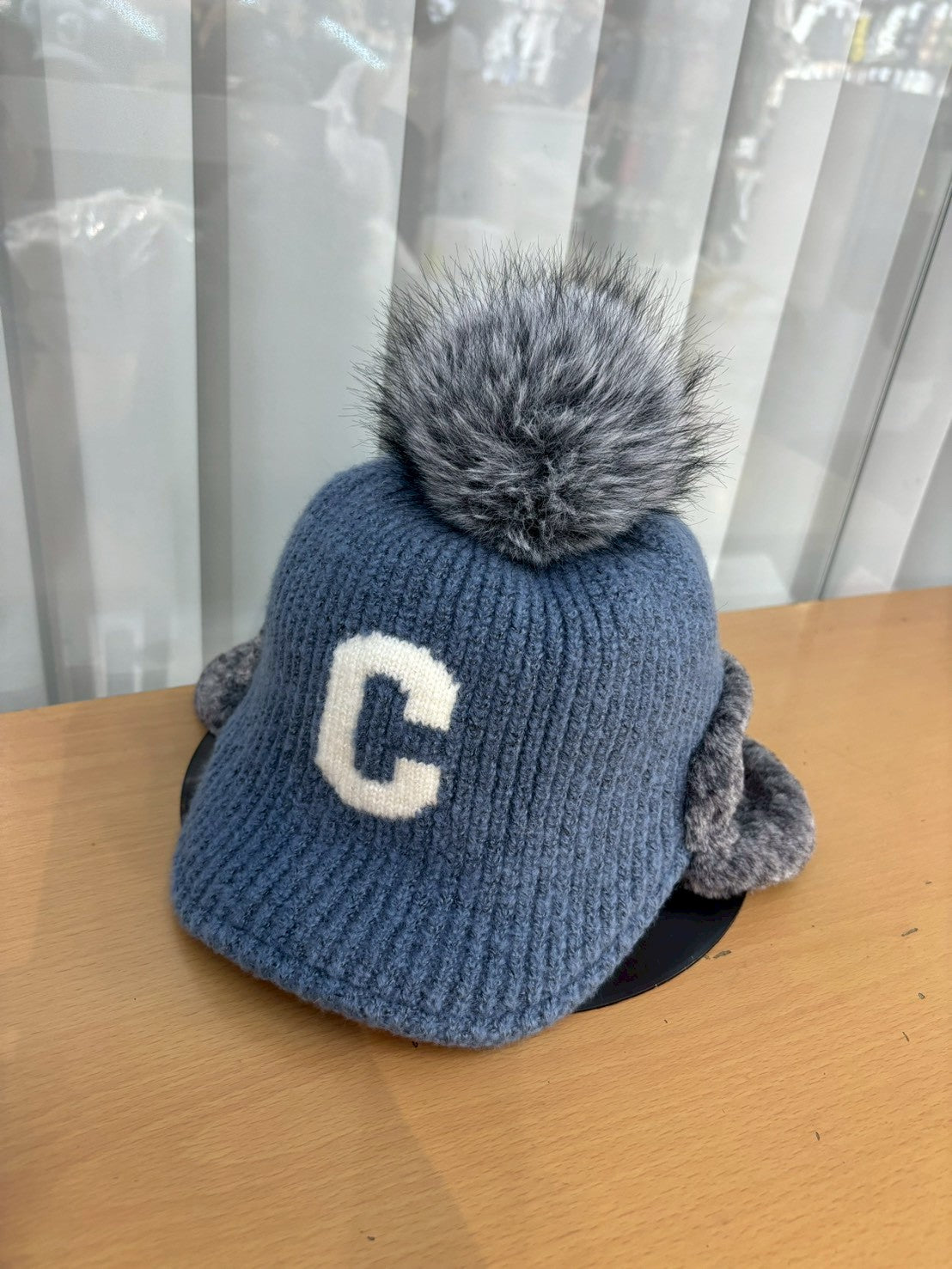 12C204 遮耳毛球C字針織棒球帽