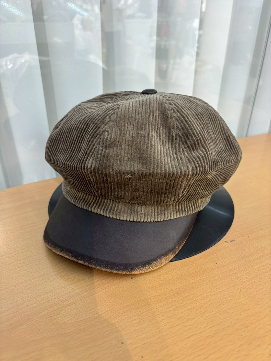 12C209 燈心絨報童帽