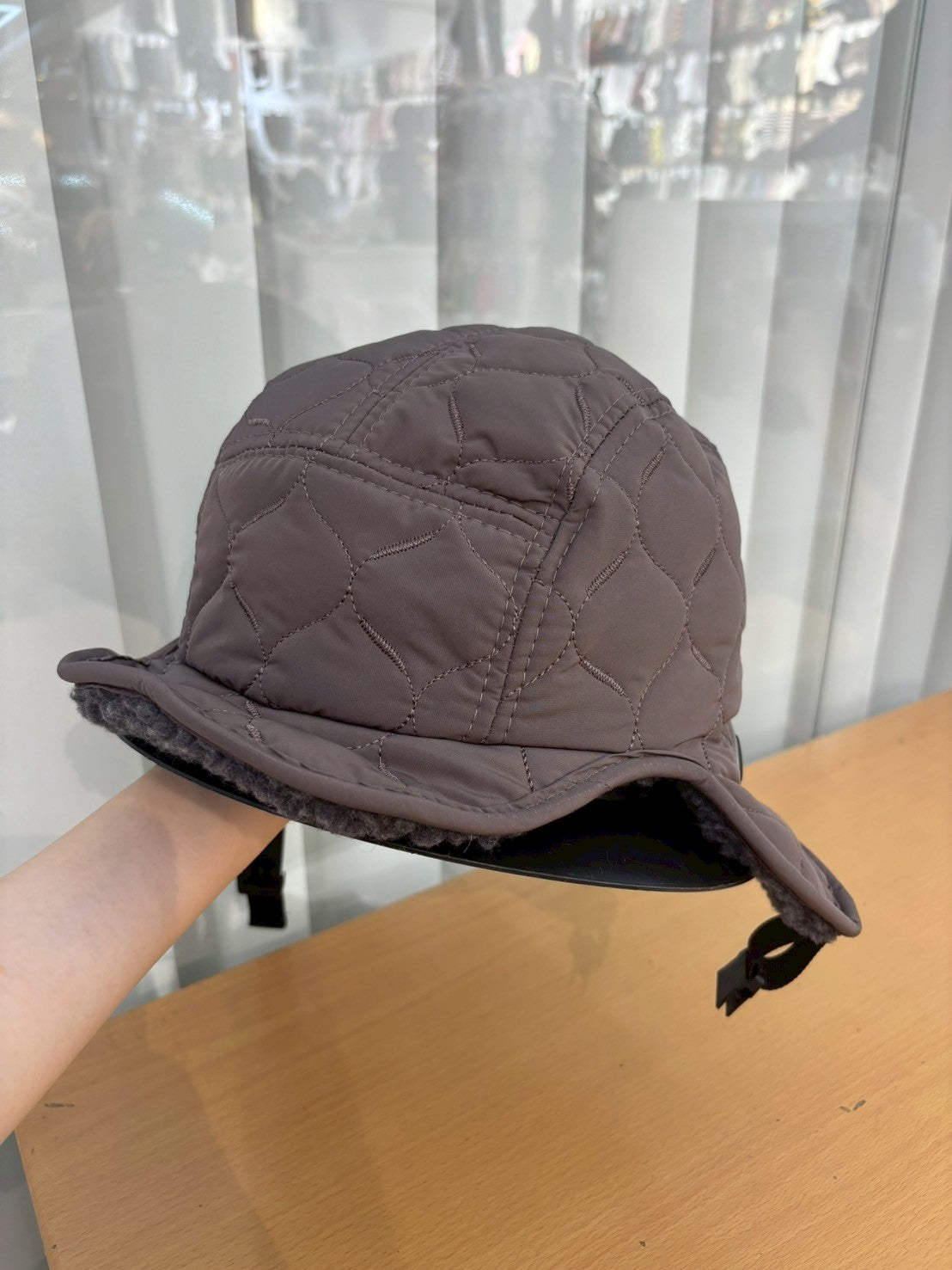 12C208 雙面羔羊毛飛行帽