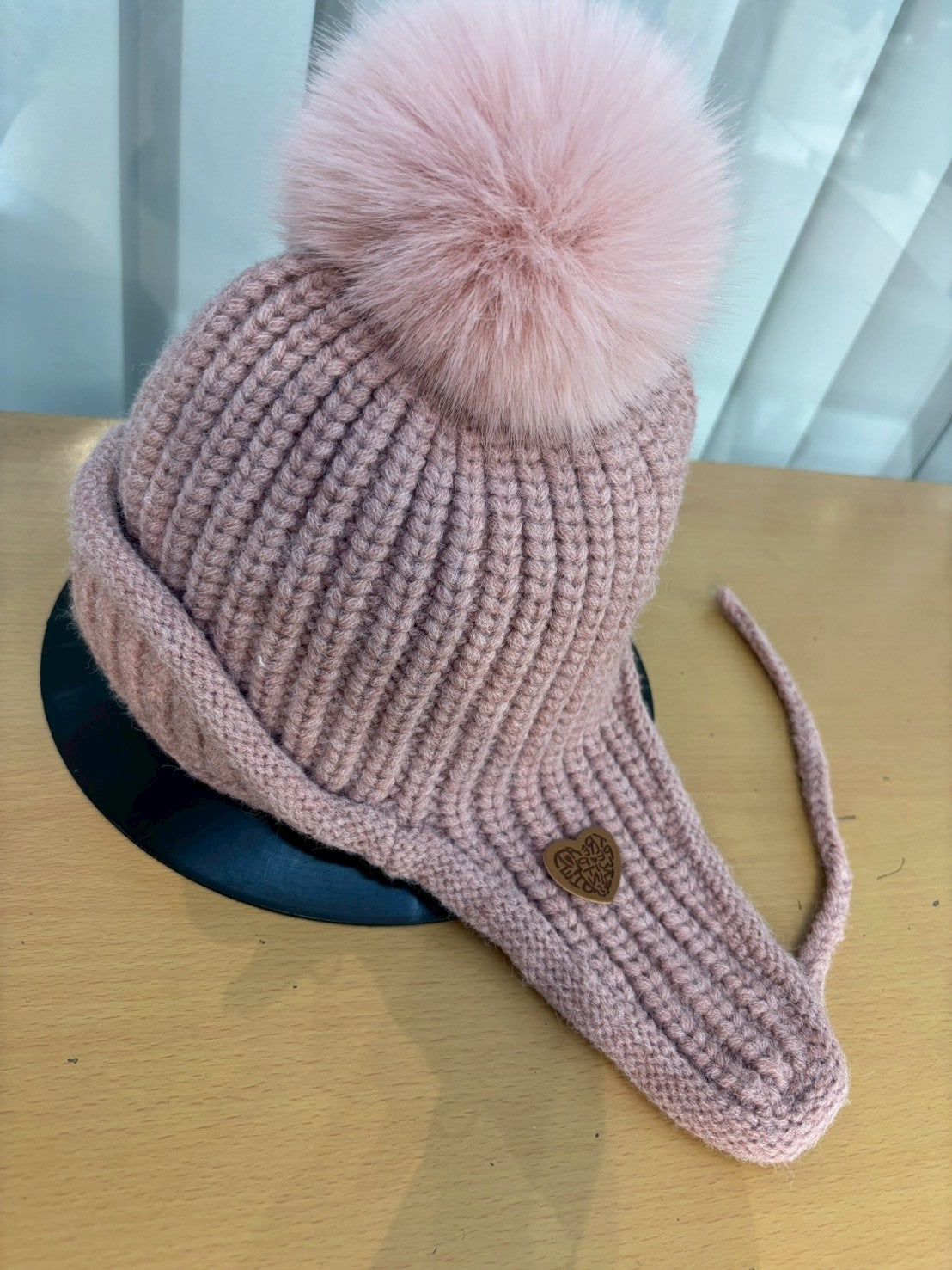 12C201 毛球蓋耳毛線帽