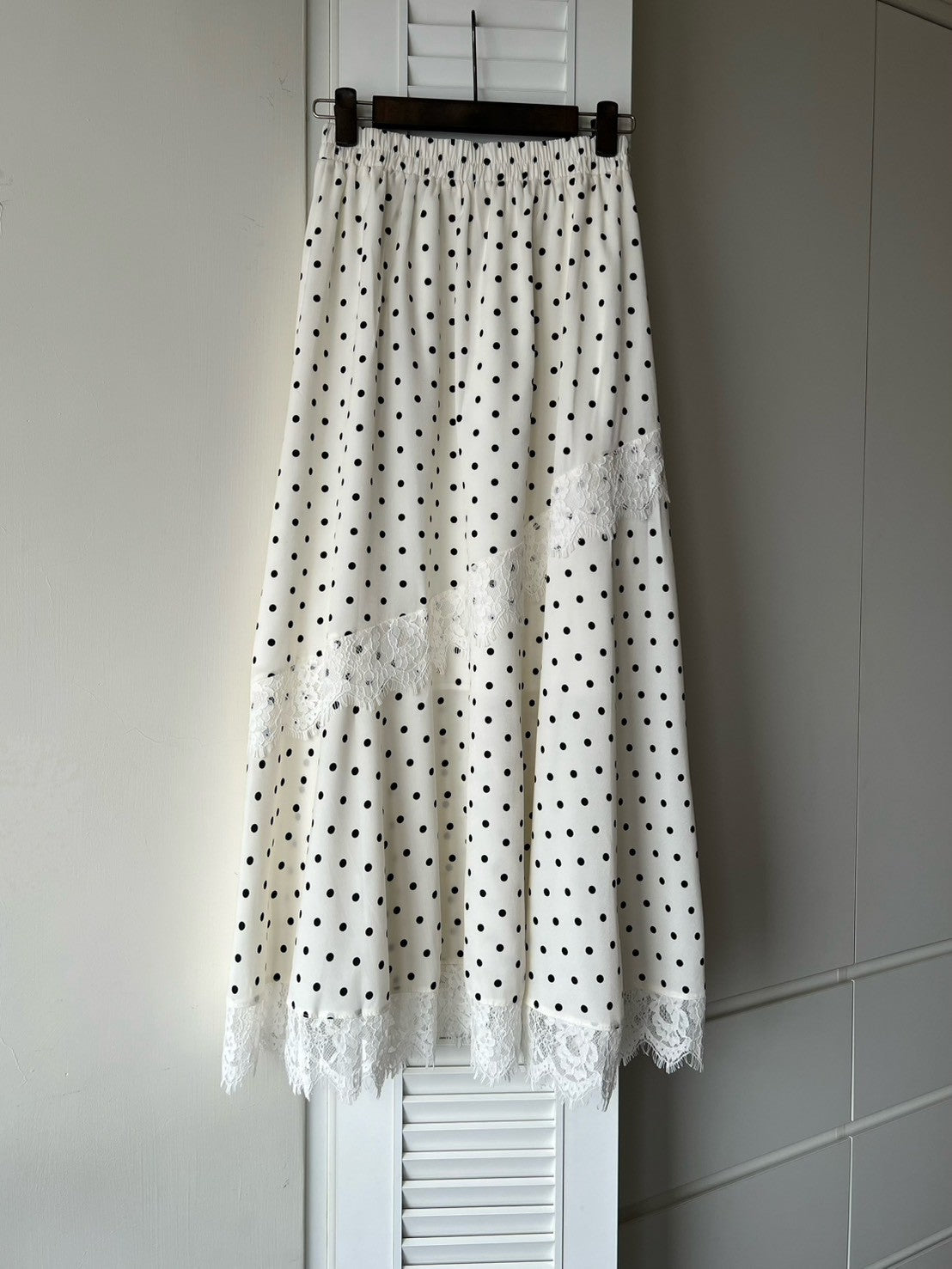 KL1047 點點蕾絲拼接傘裙