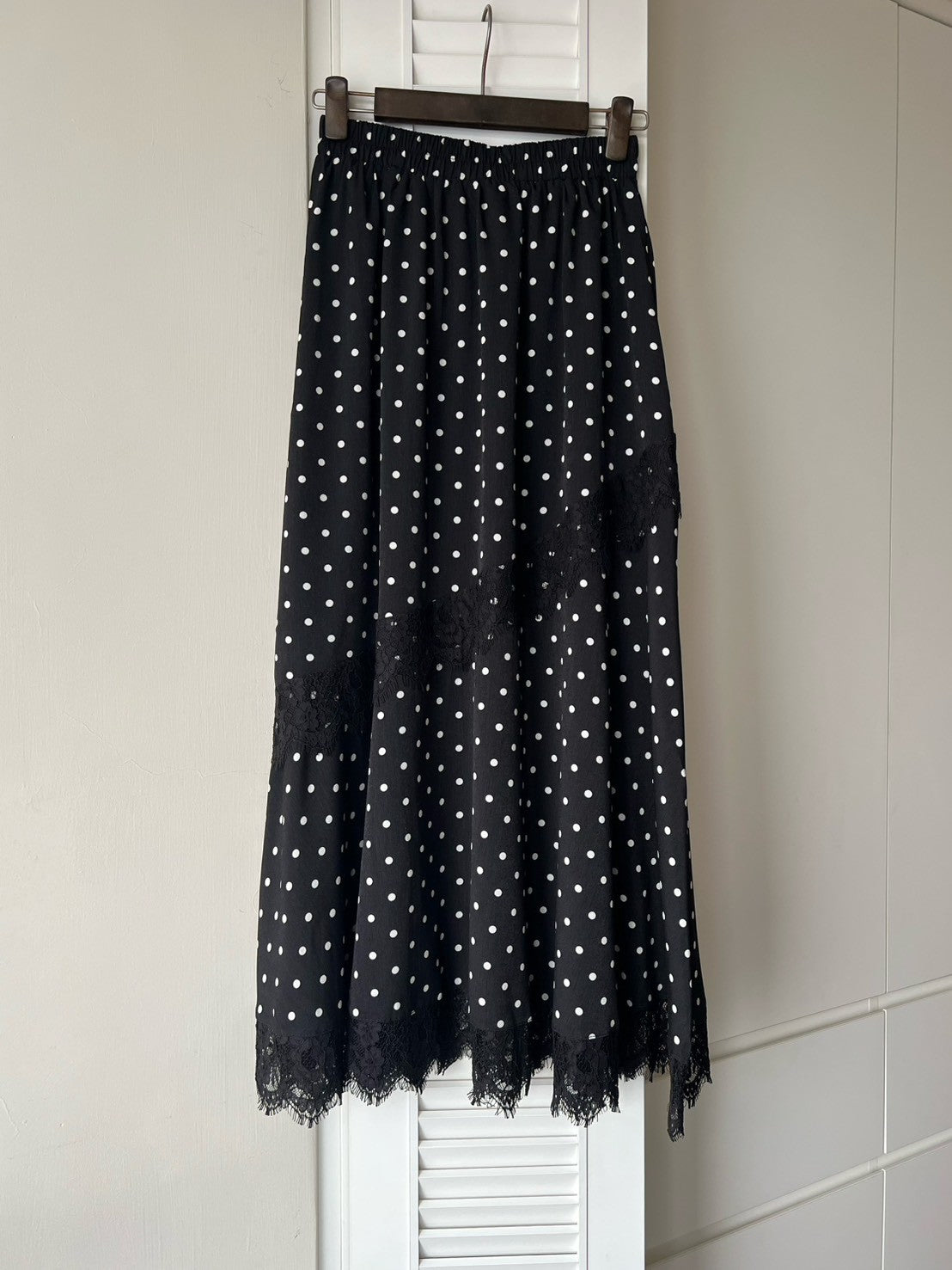 KL1047 點點蕾絲拼接傘裙