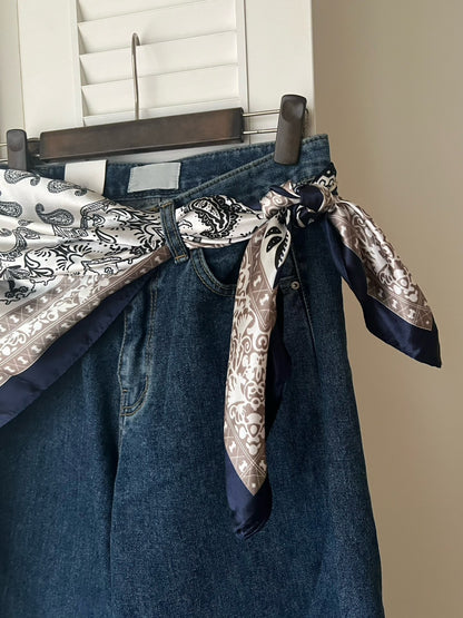 SC010 腰果花絲質大方巾