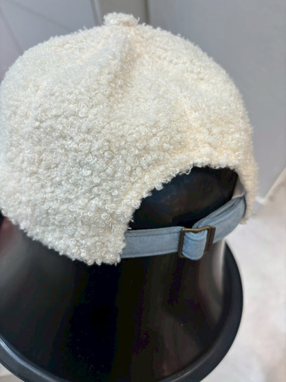 1C213 羔羊毛棒球帽