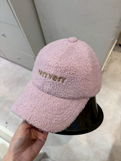 1C213 羔羊毛棒球帽