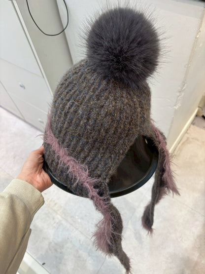 1C205 毛球巴拉克拉法帽