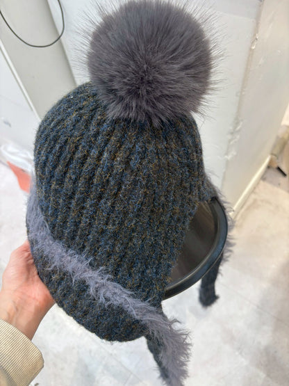 1C205 毛球巴拉克拉法帽