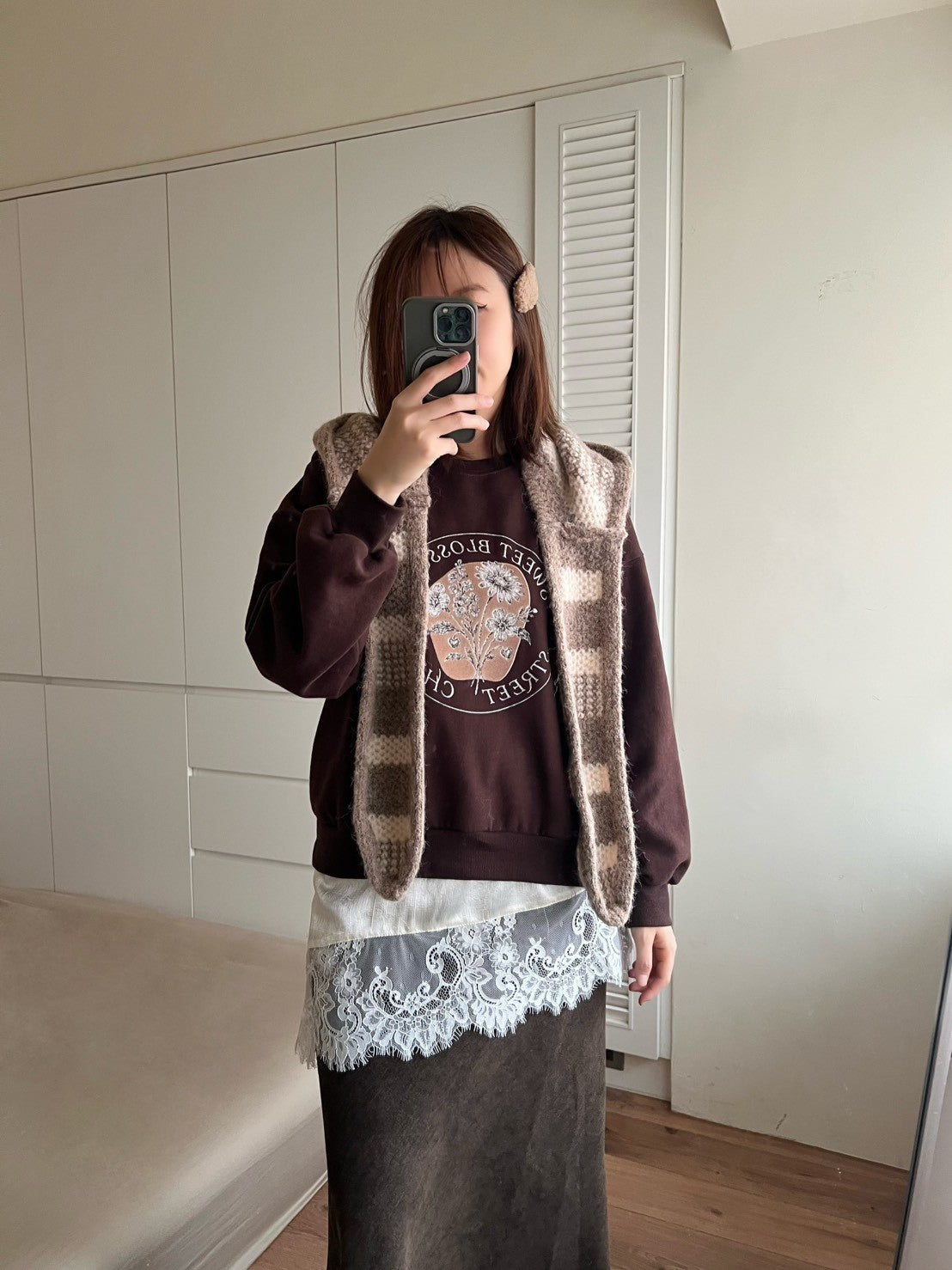 12A112 花束圓LOGO大學T(內磨毛)