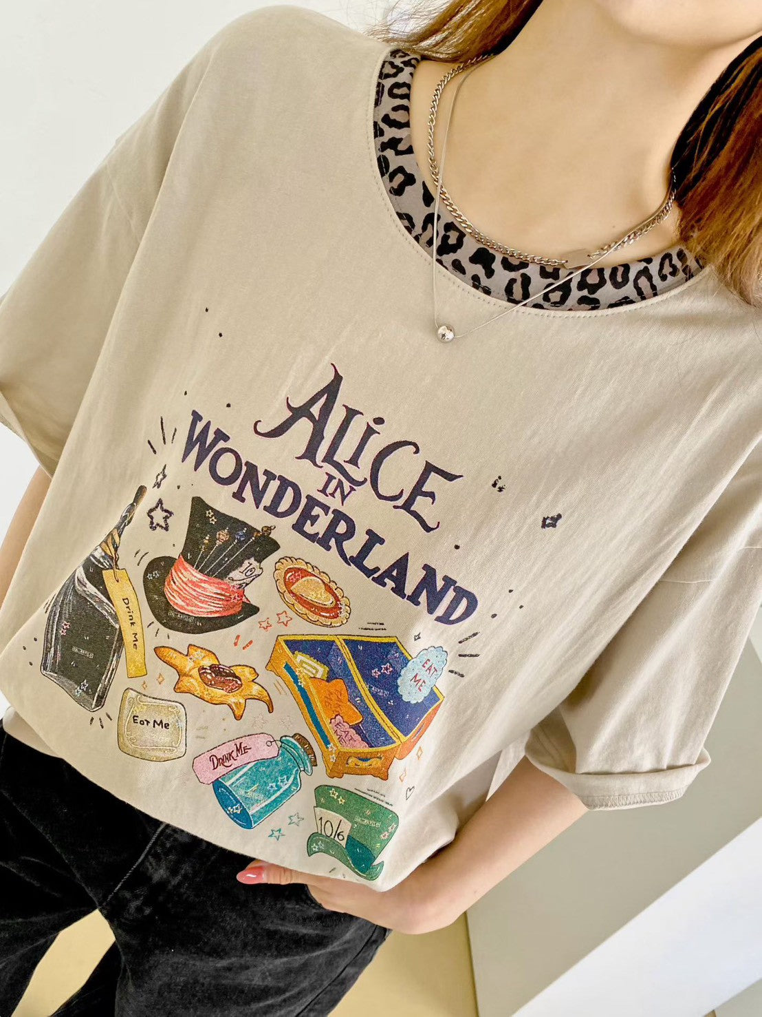 4D208 豹紋滾邊ALICE長版T