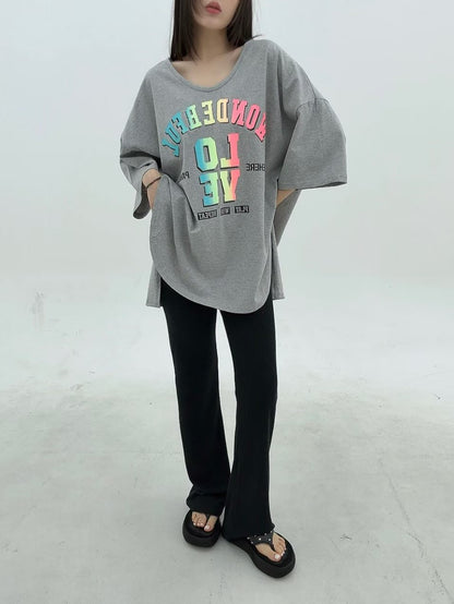 3B222 彩虹字母U領長T
