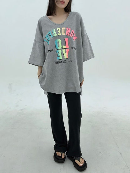3B222 彩虹字母U領長T