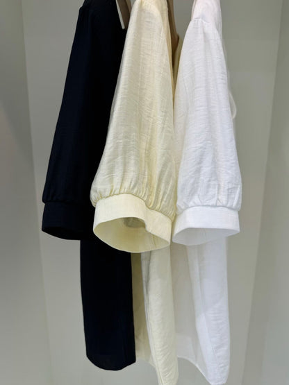 6B216 兩穿綁帶領壓紋上衣