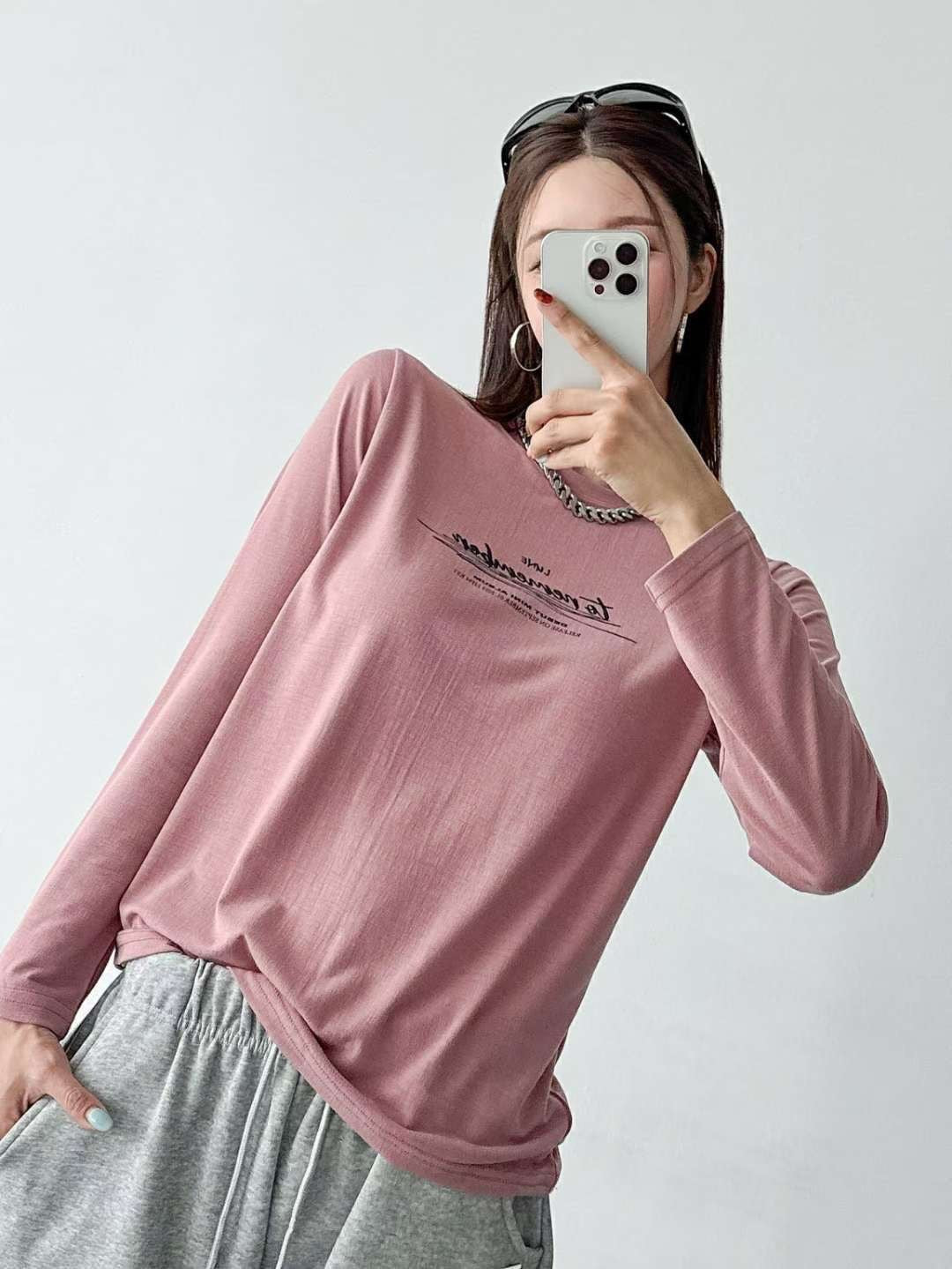 9A208 草寫字母合版T