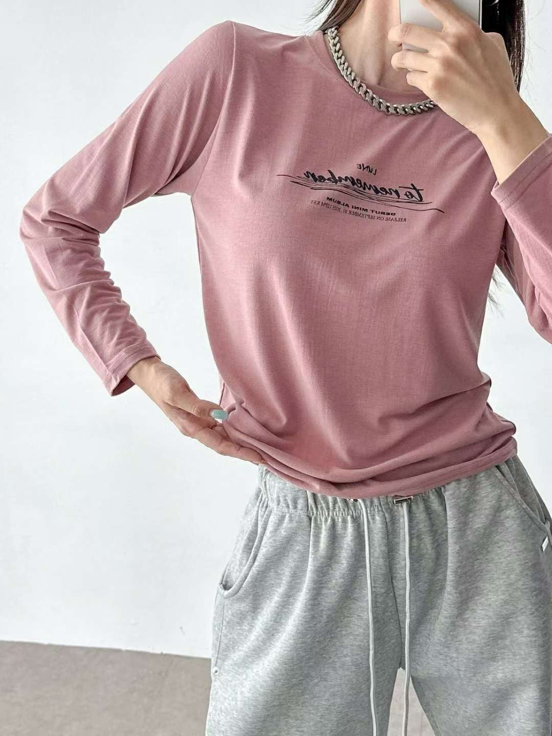 9A208 草寫字母合版T