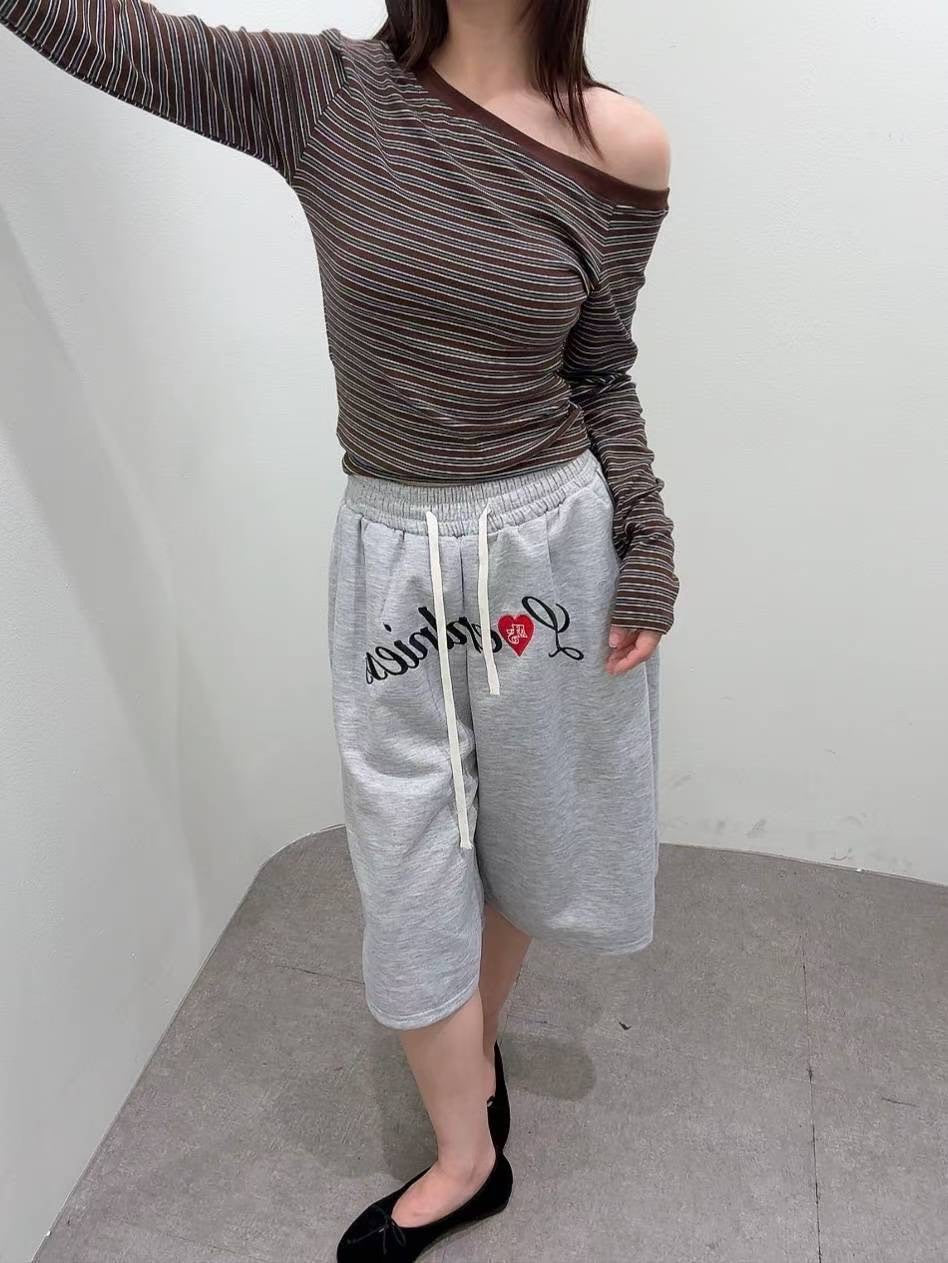 9B207 橫條彈性一字領上衣