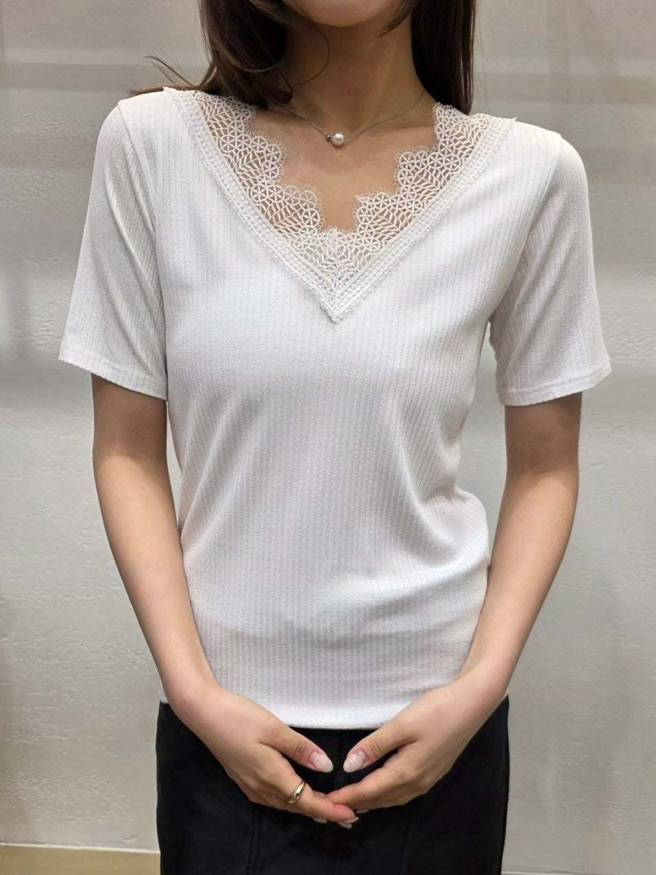 3B305 蕾絲V領短袖螺紋上衣