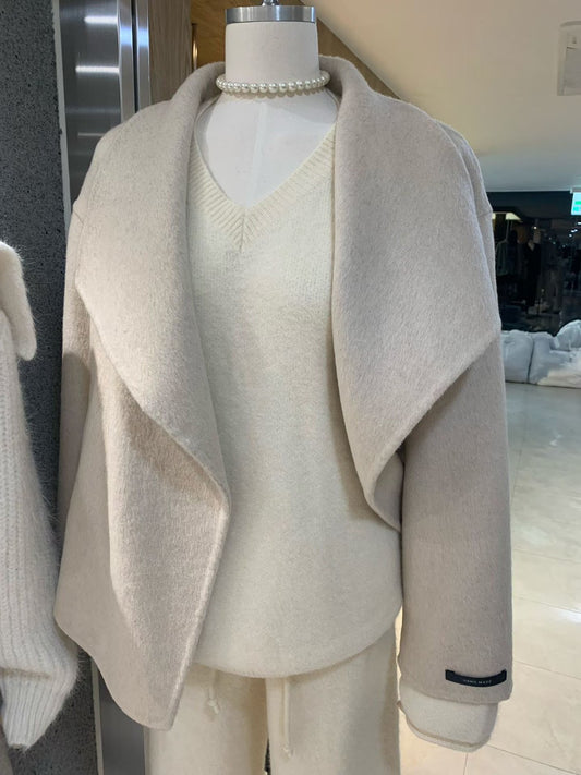 12C308 翻領羊絨手工短大衣(100%羊絨)